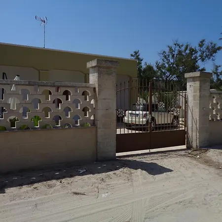 A Casa Di Andrea بيت للعطل